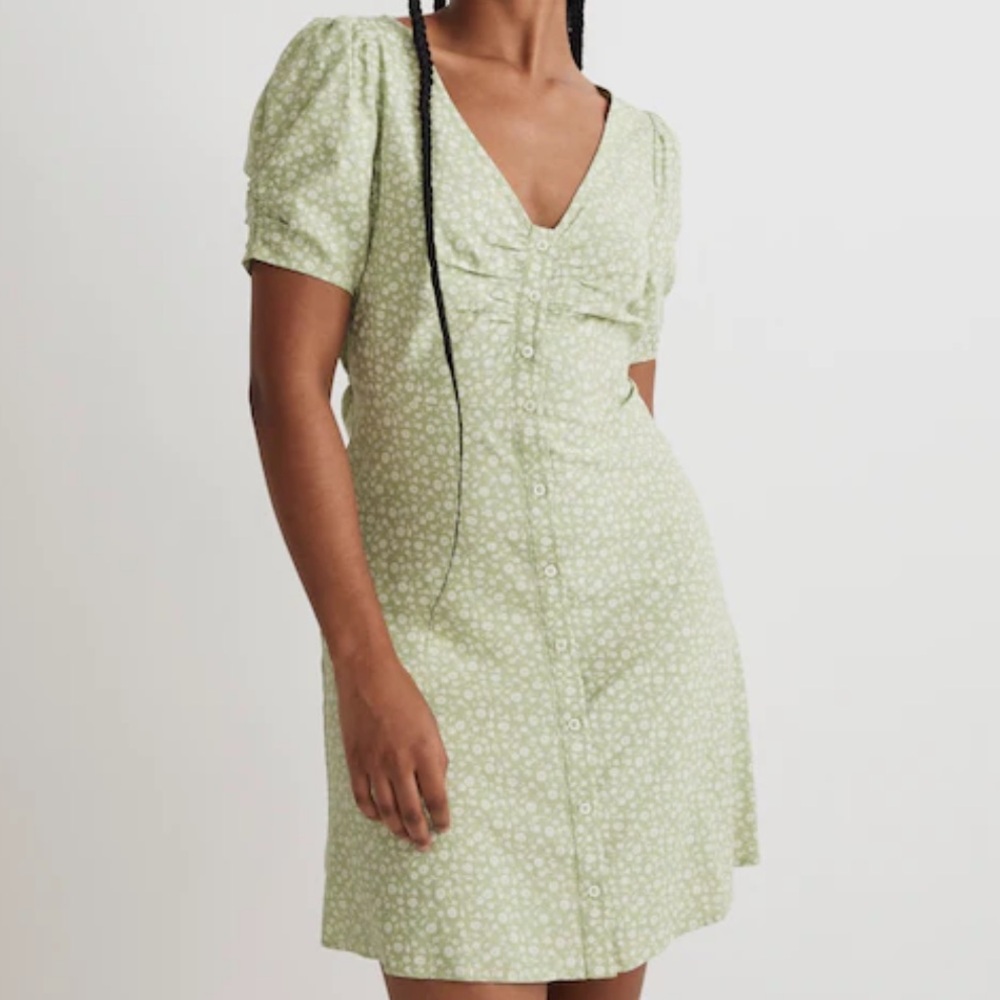 Madewell V-Neck Button Front Green & White Floral Dress Size 0 Sold Out Online
